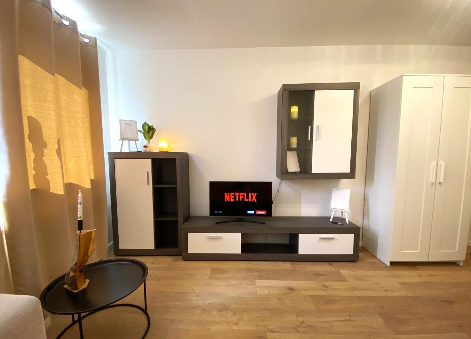 Osnabrück Schoelerberg Apartment Mit Tiefgaragenparkplatz Und Kingsize-Bett מראה חיצוני תמונה